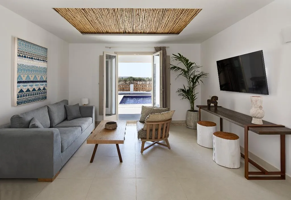SUITE DUPLEX Room, Sea Breeze Santorini Beach Resort, Curio Collectio, Santorini
