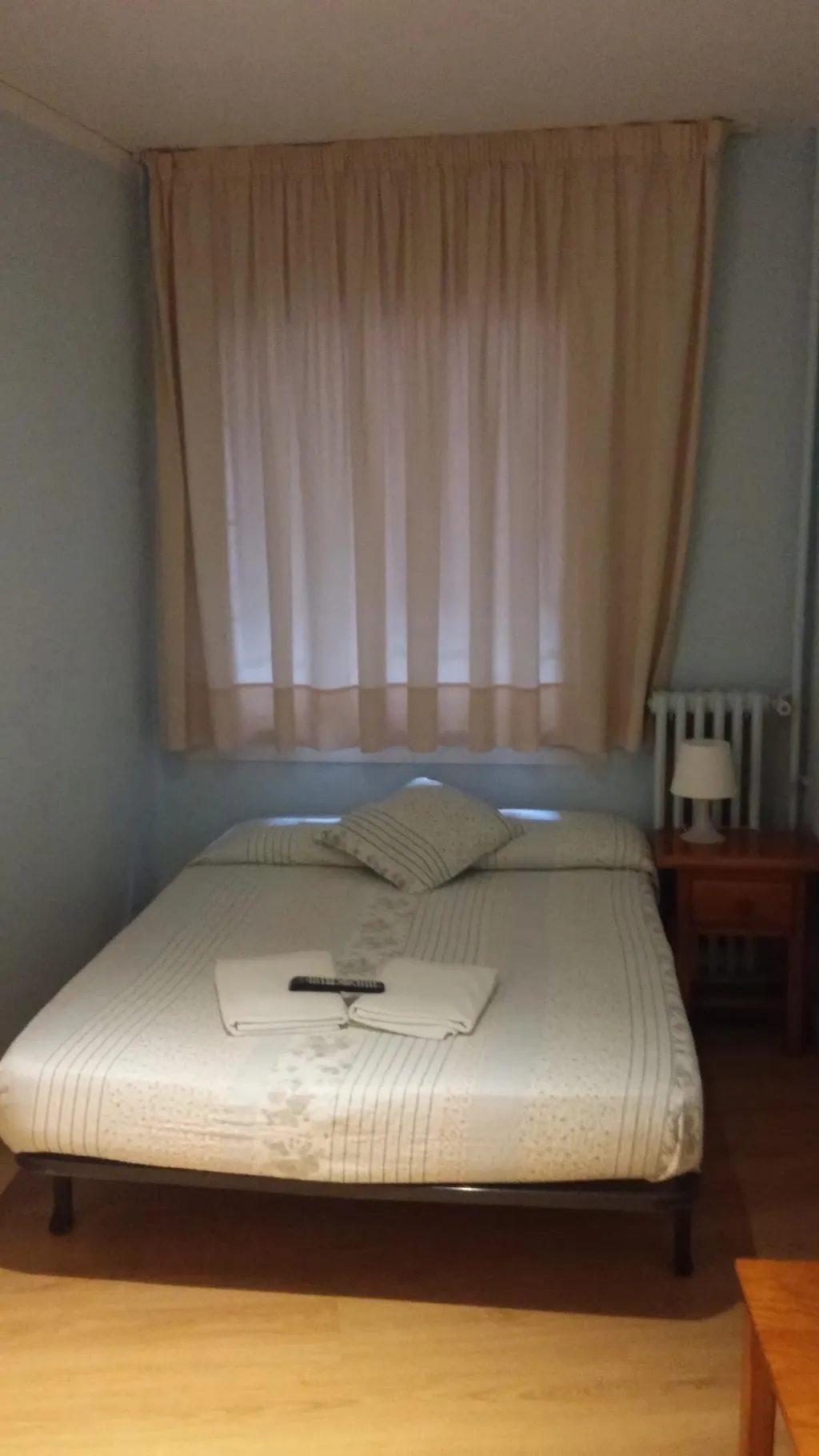 SINGLE STANDARD Room, Hostal Porta De Nuria, Barcelona
