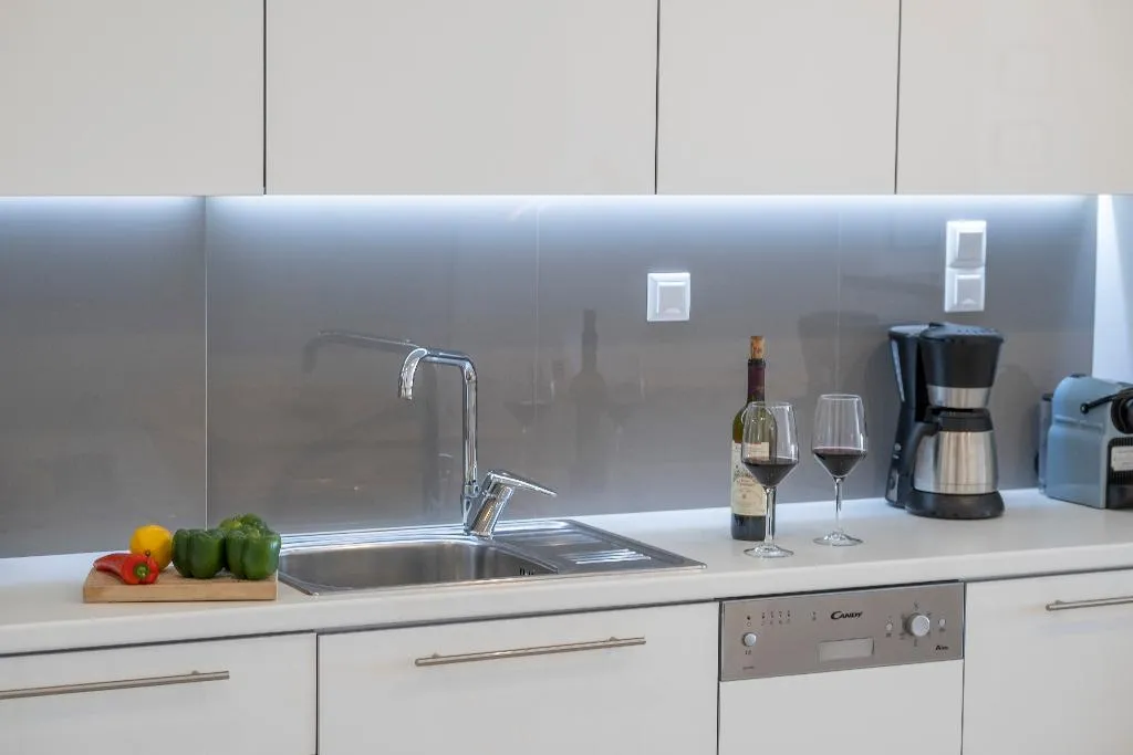 APARTMENT LUXURY SEA VIEW Room, Meli Apartments & Villas, Kalamata