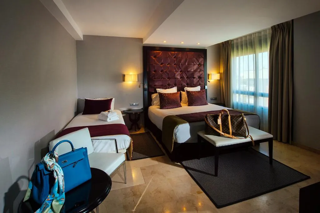 DOUBLE STANDARD Room, Mirador de Chamartin, Madrid