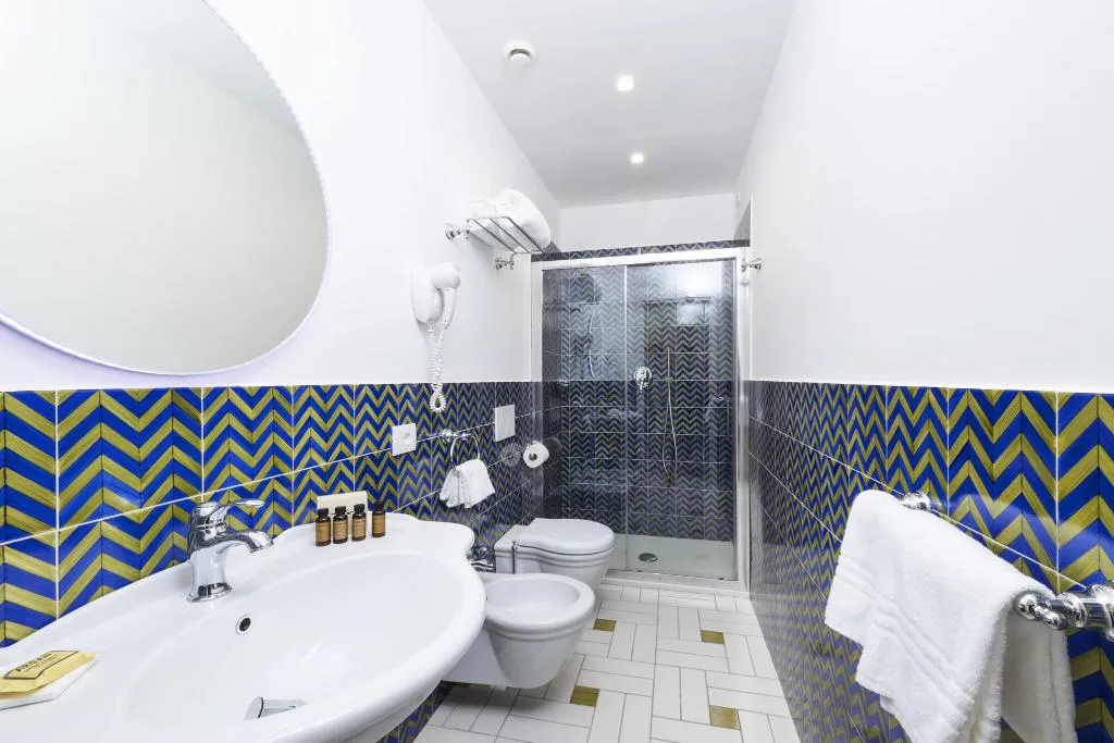 Room, Apollon Club, Naples