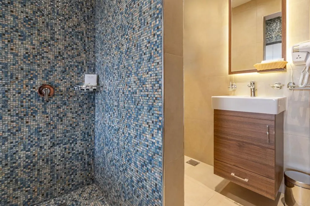 FAMILY ROOM CAPACITY 4 Room, Nozol Pyramids Hotel & SPA, Cairo