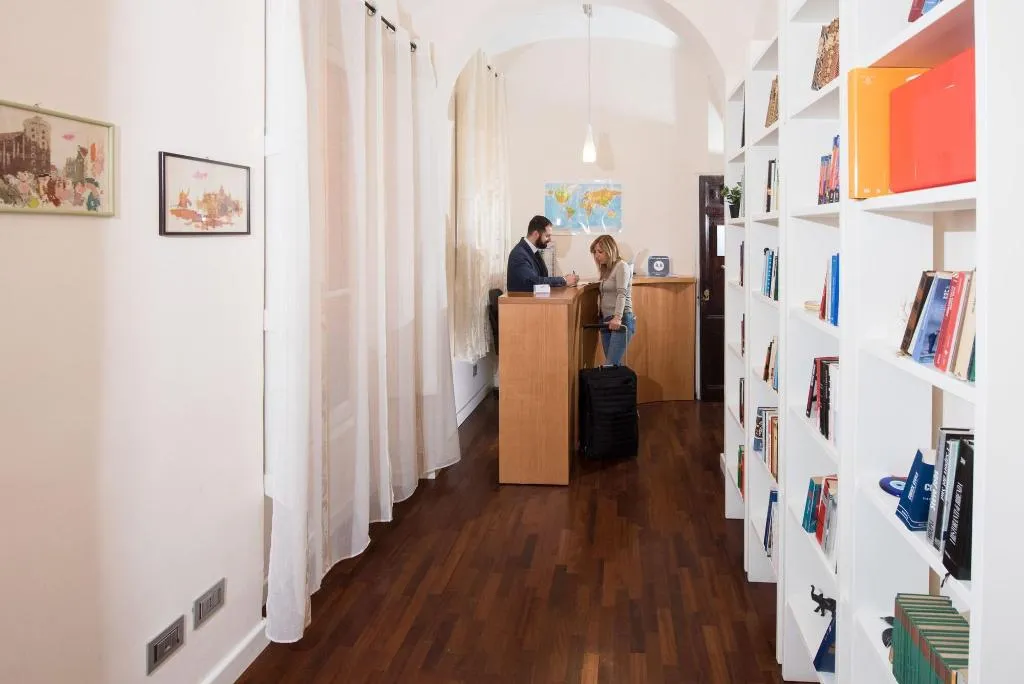 Lobby, Trinity Luxury Rooms, Rome