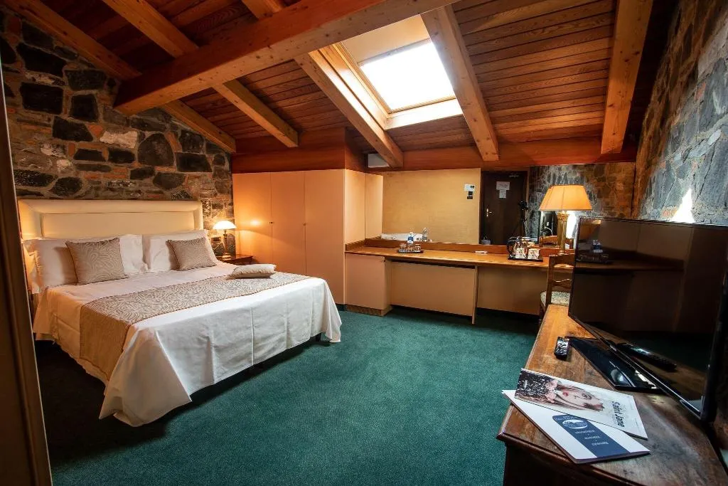 DOUBLE STANDARD Room, Le Due Corti, Milan