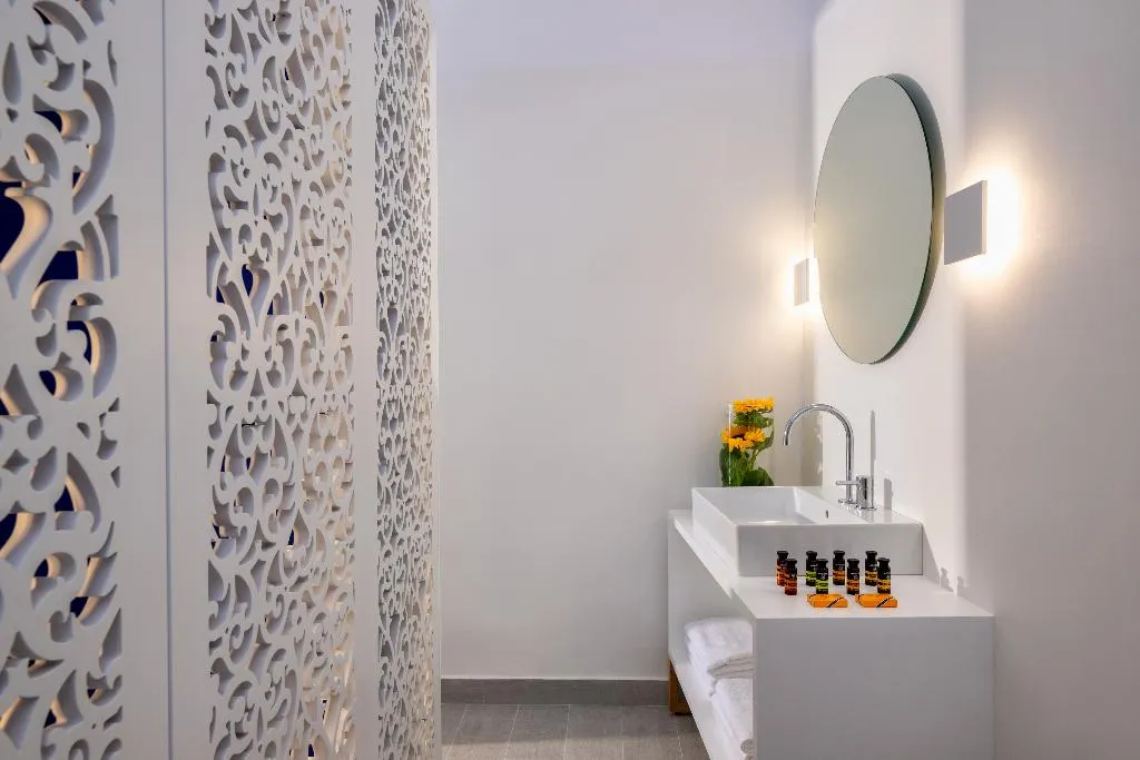 SUITE WITH PRIVATE POOL Room, Palm Island Suites, Santorini