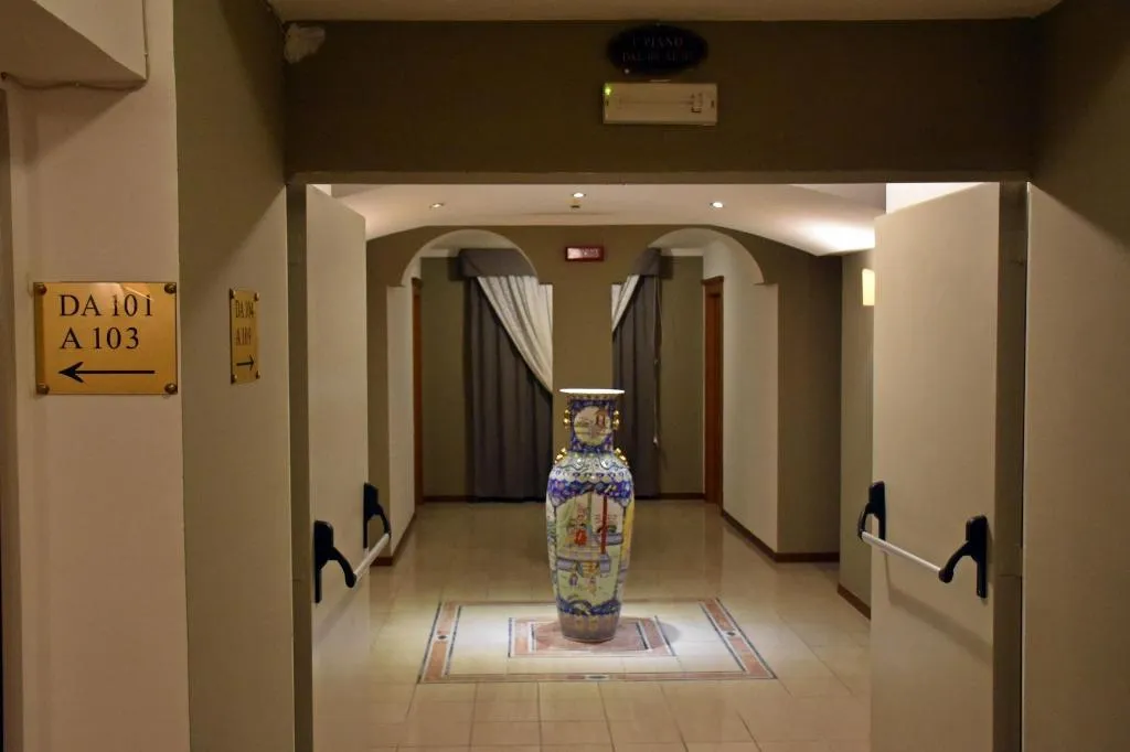 Lobby, Hotel Joy, Naples