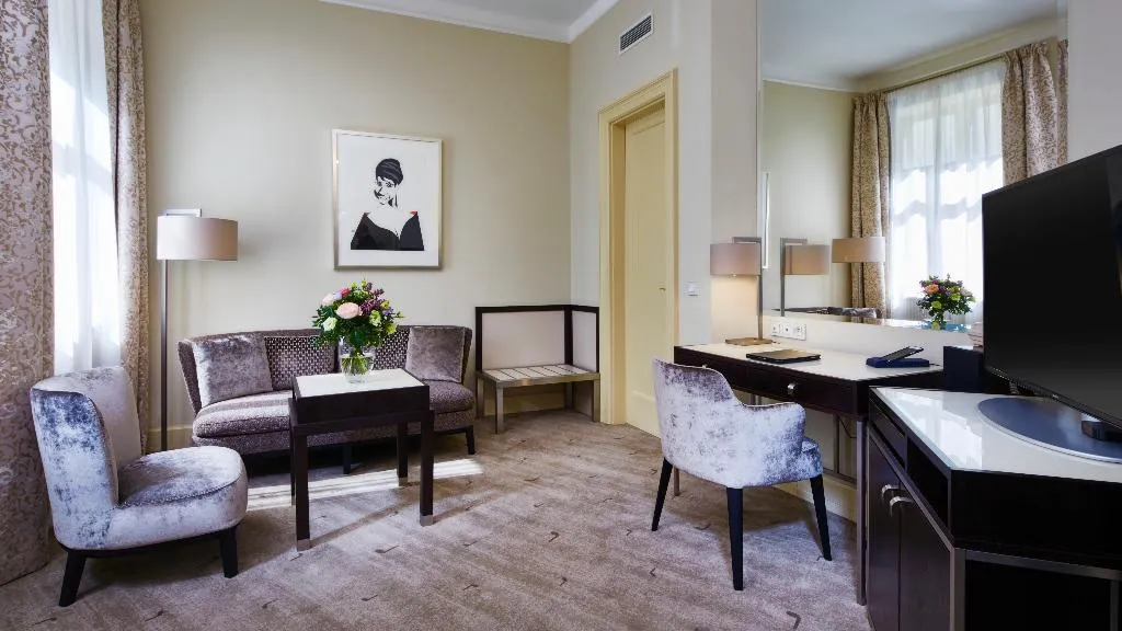 DOUBLE DELUXE Room, Aria Hotel Prague, Prague