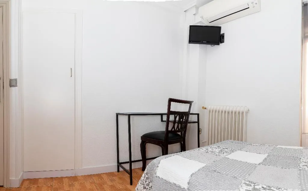 SINGLE STANDARD Room, Tokio, Madrid