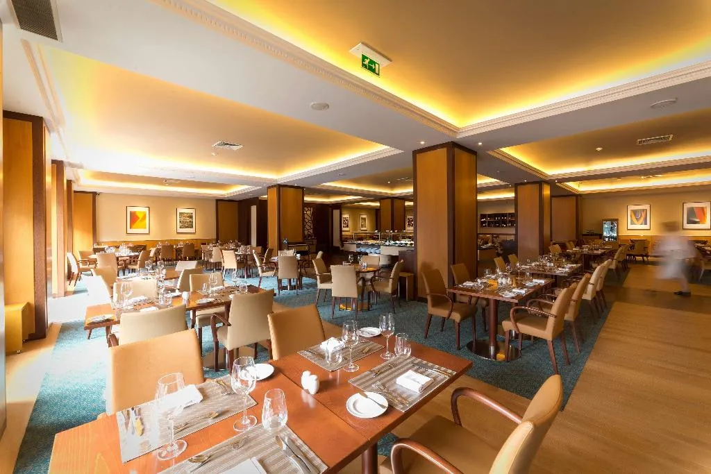 Restaurant, SANA Metropolitan, Lisbon
