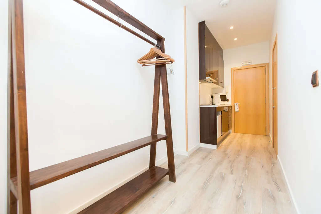 STUDIO SUPERIOR Room, AinB Las Ramblas-Colón Apartments, Barcelona