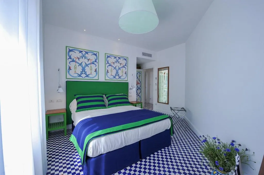 Room, Maison Lauren, Naples