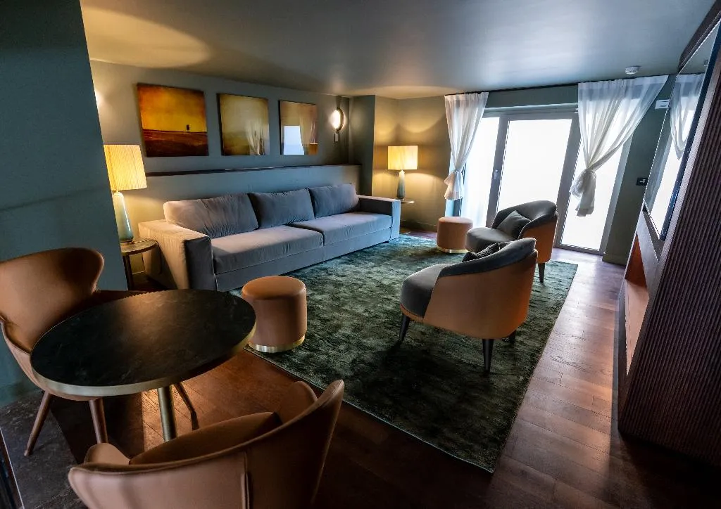 Lobby, Columbus Urban Resort, Florence
