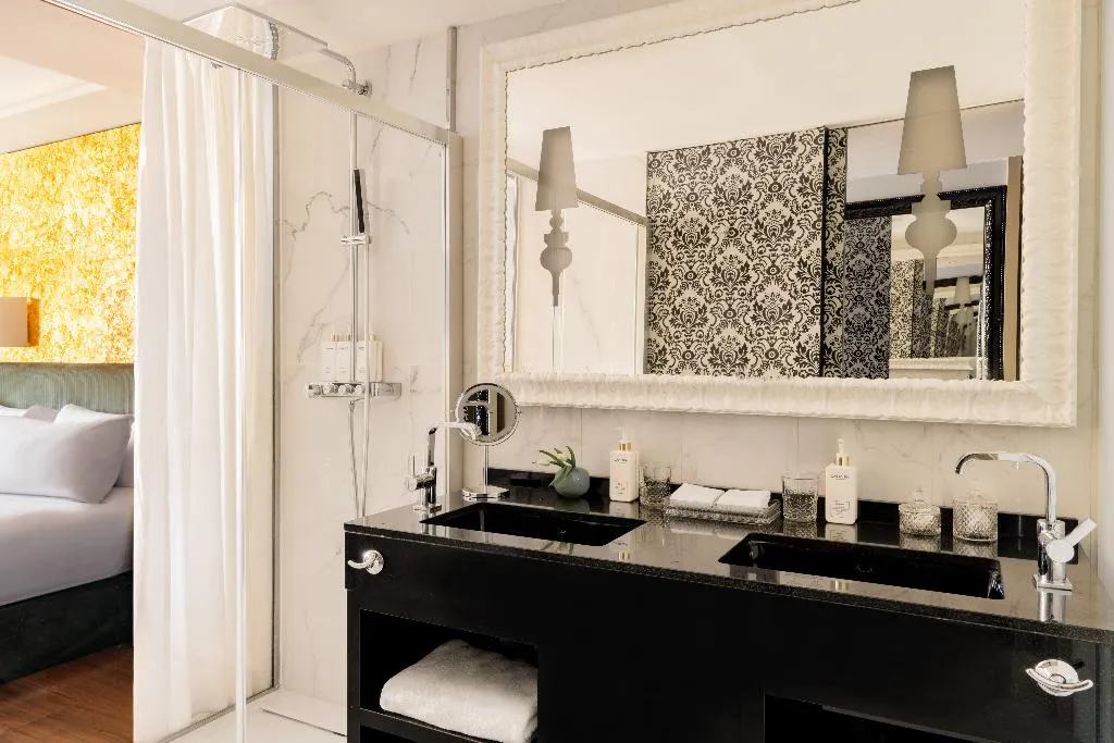 DOUBLE PREMIUM Room, Hotel Colón Gran Meliá, Seville