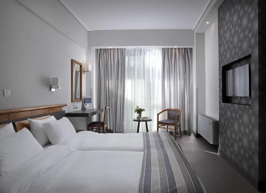 Room, Stanley, Athens