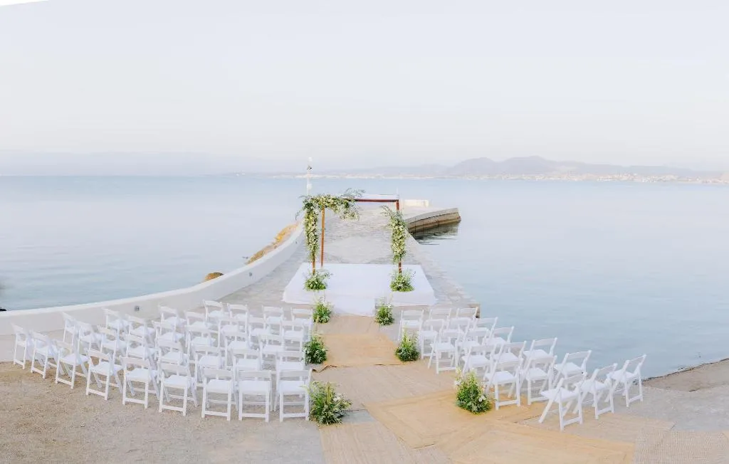 Sports and Entertainment, Brown Beach Chalkida Resort, Athens