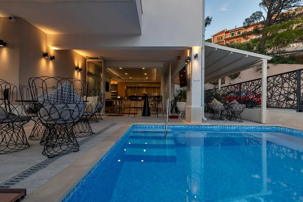 Pool, Aparthotel Flora, Split