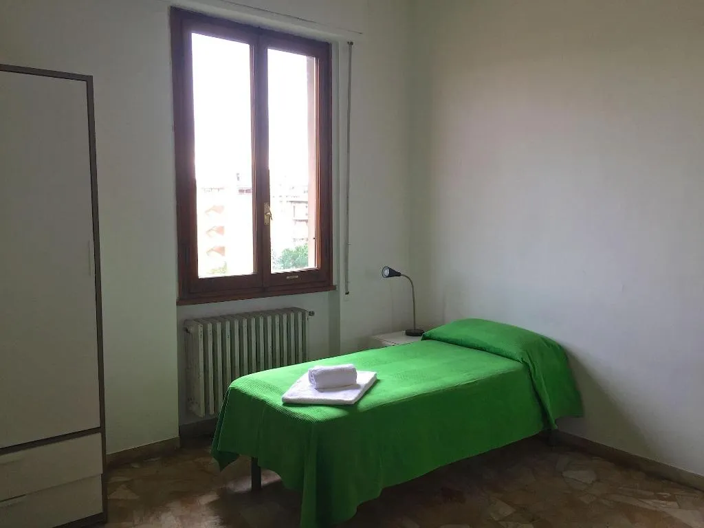 Room, Iris Florentina, Florence