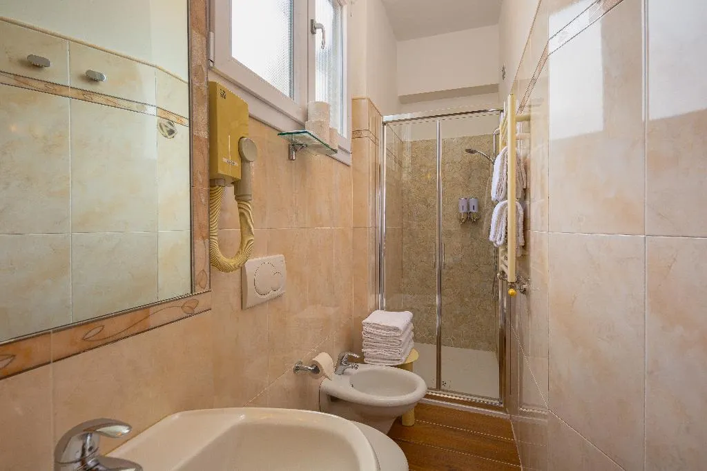 TRIPLE SUPERIOR Room, Annabella Hotel Roof Terrace, Florence