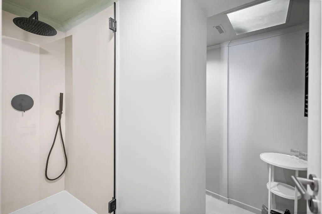DOUBLE STANDARD Room, Casa do Patio by Shiadu, Lisbon