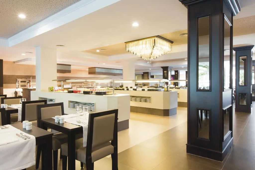 Restaurant, Hotel Riu Bravo - 0'0 All Inclusive, Majorca