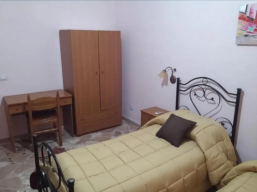 Room, B B Terra Del Sole, Catania
