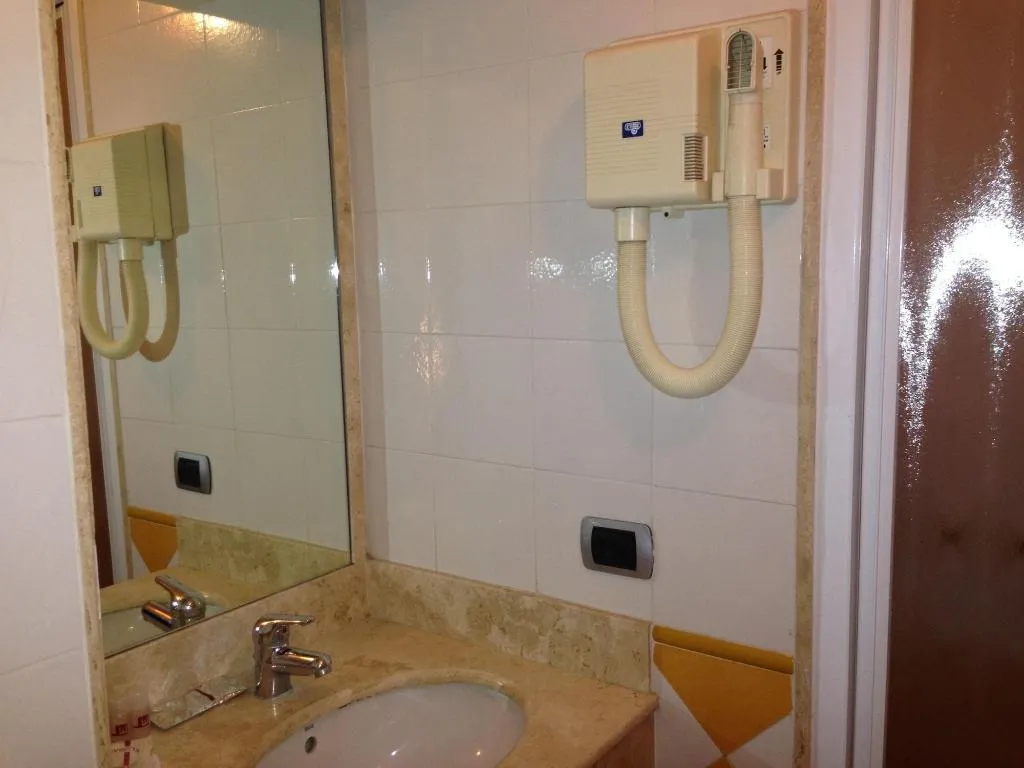 Room, Hotel Fenicia, Naples