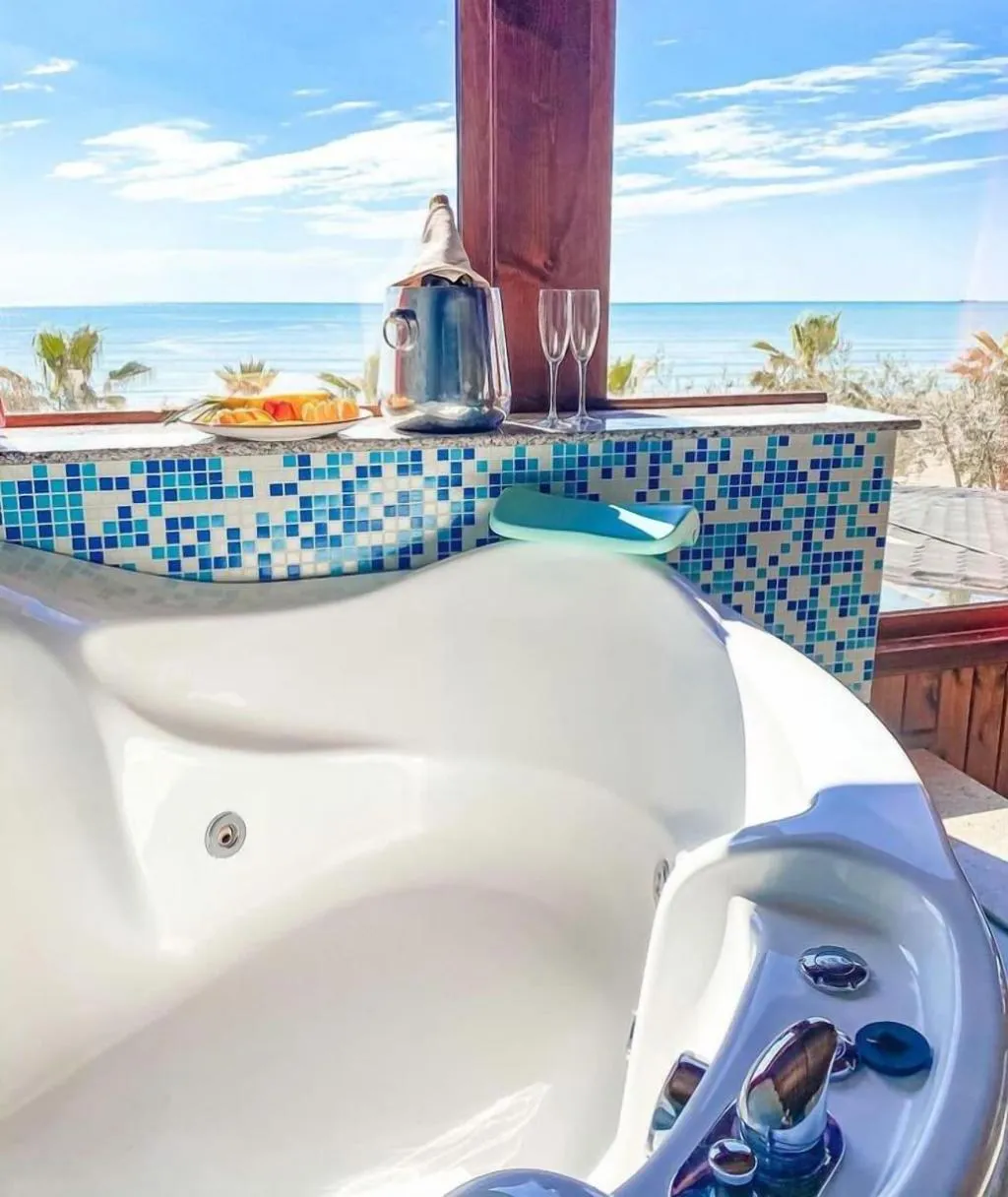 Room, Hotel Majestic, Durres