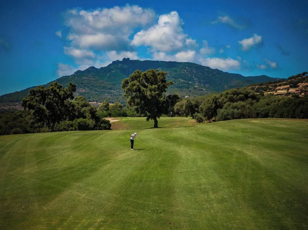 Sports and Entertainment, Is Molas Resort, Cagliari