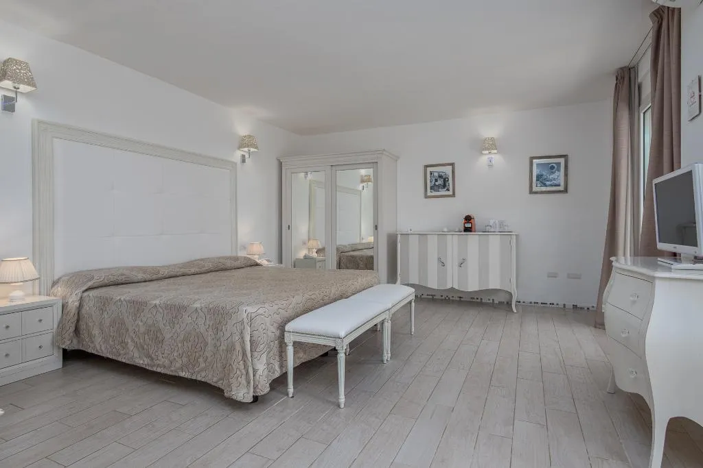 SUITE STANDARD Room, The Pelican Beach Resort & Spa - Adults Only, Olbia