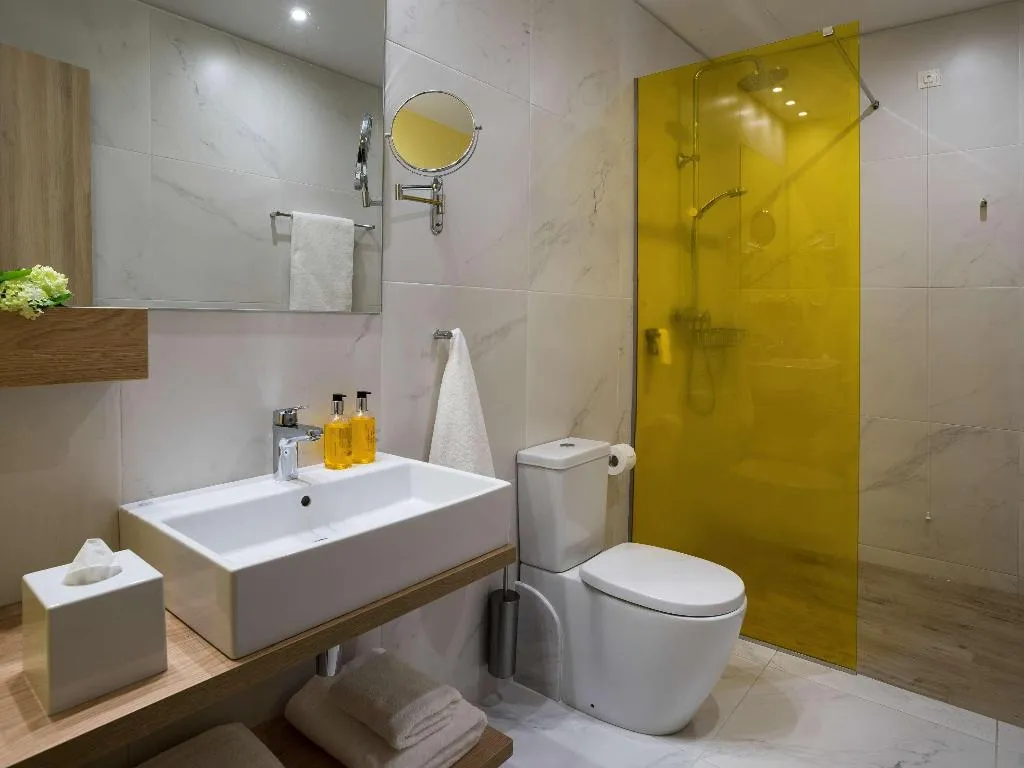 Double or Twin WITH DOUBLE BED Room, Ibis Styles Athens Routes, Athens
