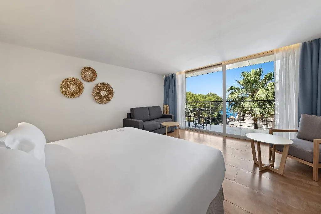 JUNIOR SUITE STANDARD Room, Occidental Cala Viñas, Majorca