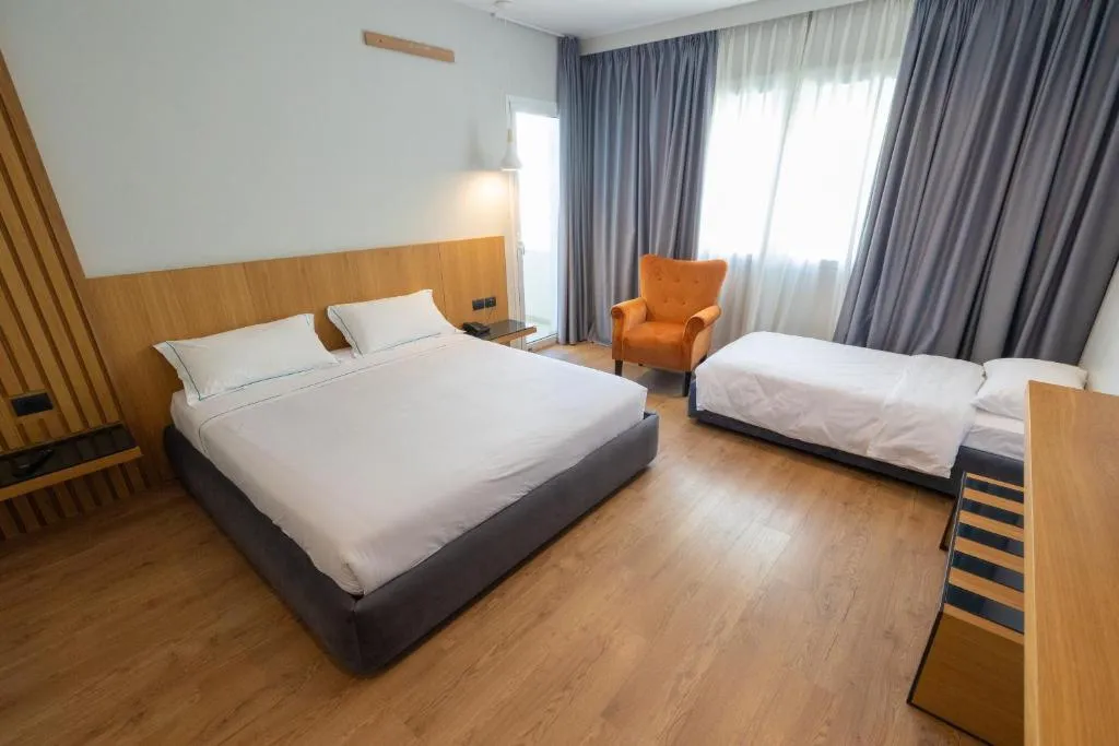 TRIPLE SIDE SEA VIEW ONE BEDROOM Room, Duka Hotel, Kavaje