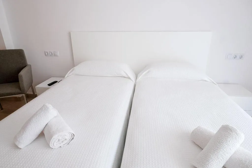 Room, S'Alamera Suites Hotel & Apartments, Ibiza