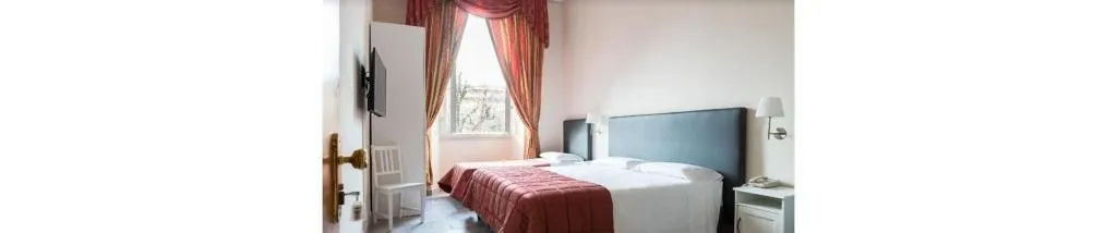 Room, Hotel St. James, Florence