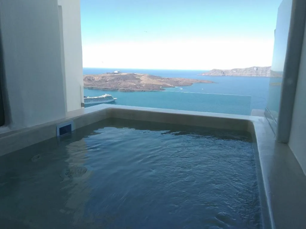 Room, Iriana Suites, Santorini