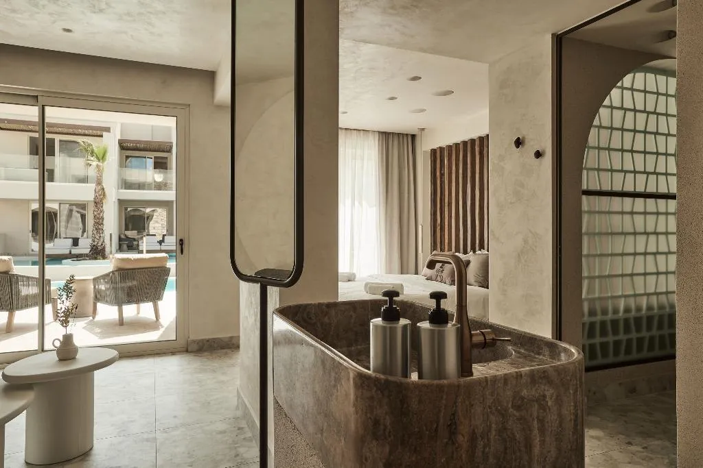 SUITE WITH PRIVATE POOL Room, Uzenie All Suites Boutique Resort, Crete
