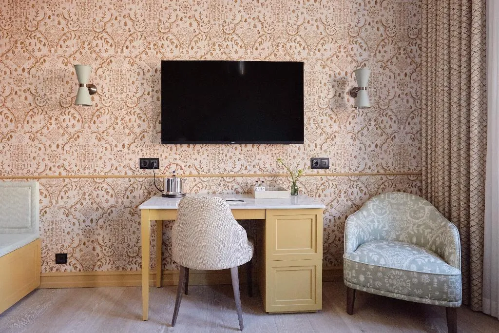 JUNIOR SUITE DELUXE Room, Henrik's Hotel, Copenhagen
