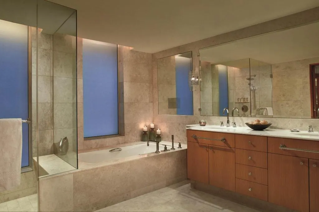 APARTMENT THREE BEDROOMS Room, The Ritz Carlton, Difc Executive Residences, Dubai