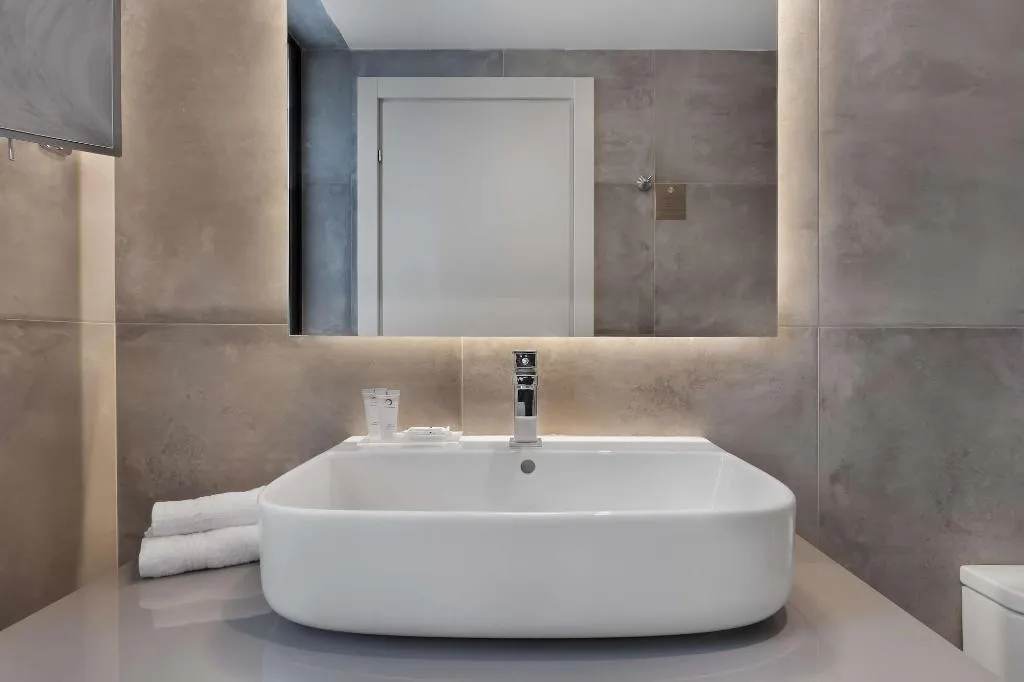 Room, Urban Rooms, Malta