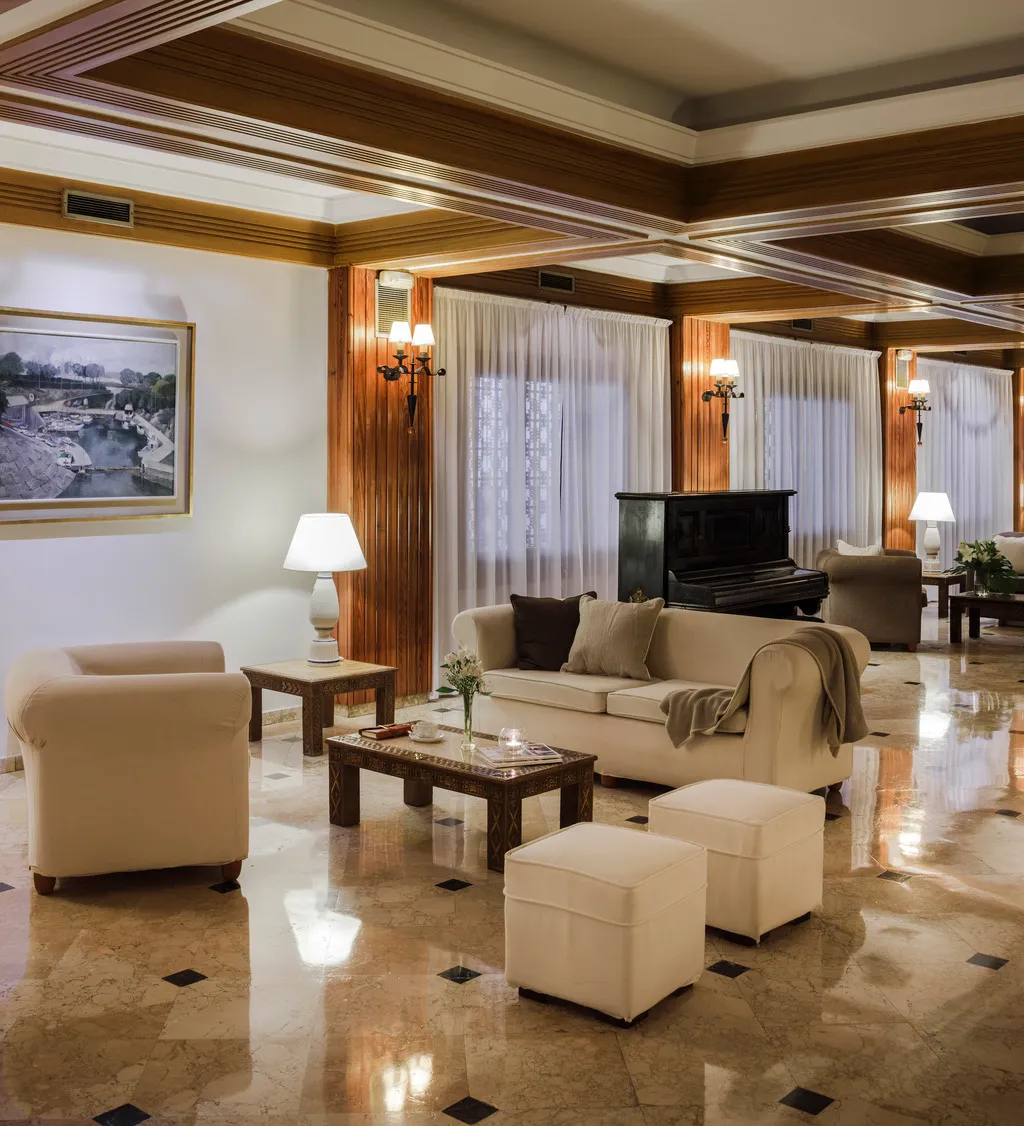 Lobby, Fernando III, Seville