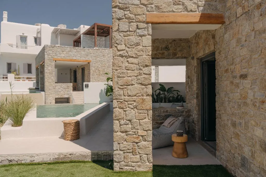 SUITE TWO BEDROOMS WITH PRIVATE POOL Room, Bard De Sol, Mykonos