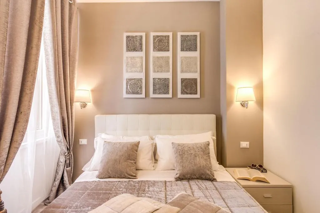 Room, The Bridge Suites, Rome