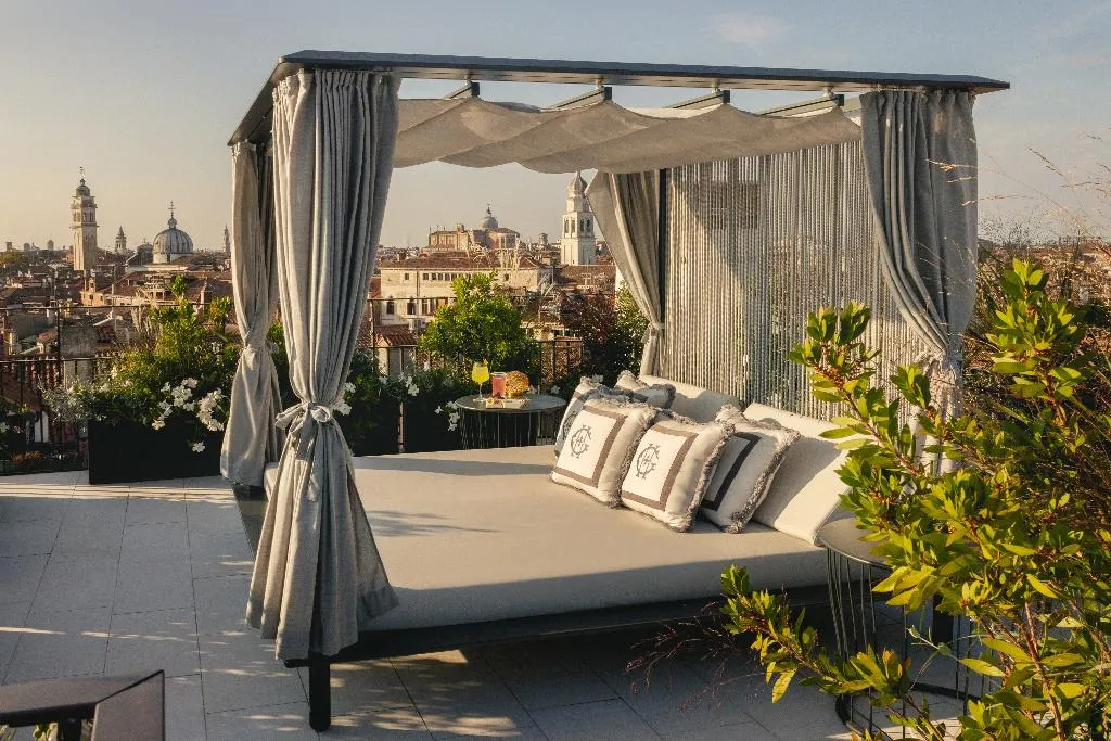 SUITE Presidential Room, Hotel Gabrielli Venezia - Starhotels Collezione, Venice