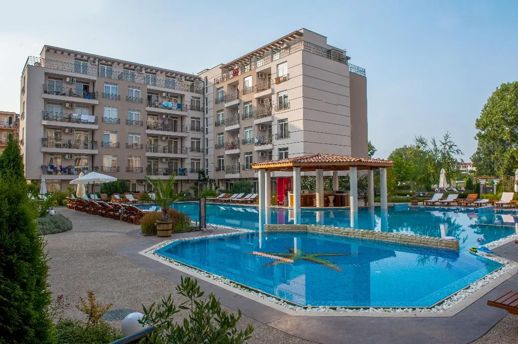 Pool, Dawn Park, Bourgas