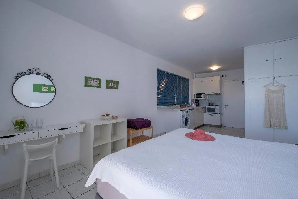 STUDIO SEA VIEW Room, Meli Apartments & Villas, Kalamata