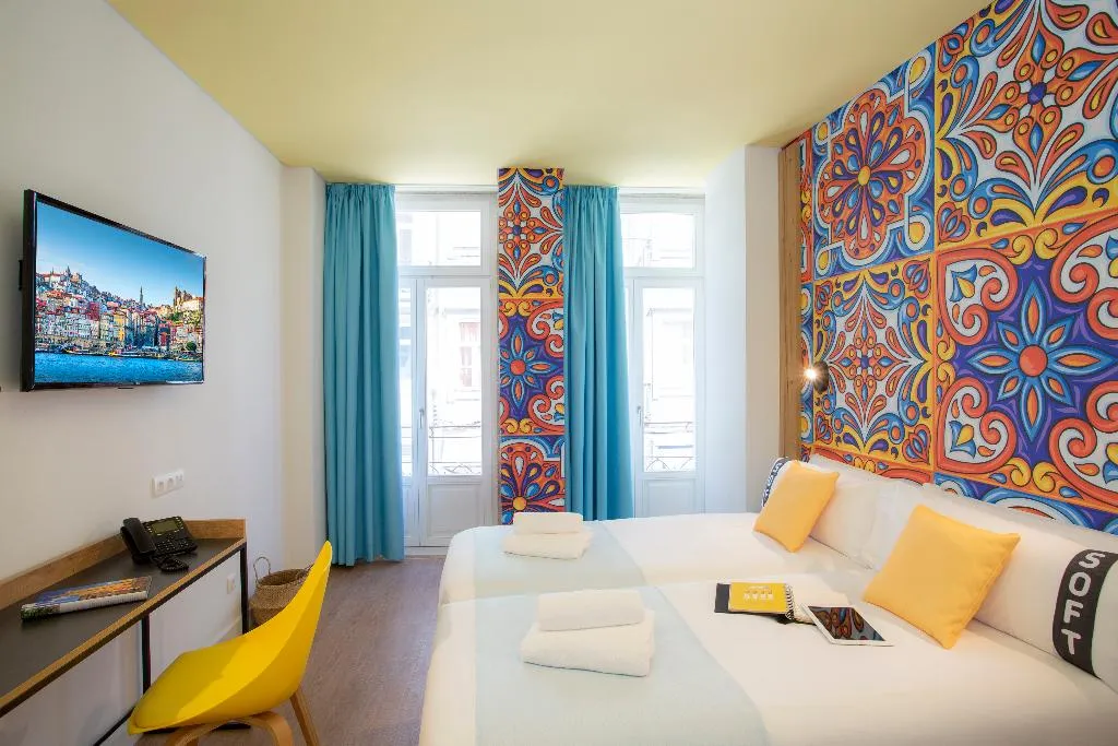 DOUBLE WITH BALCONY Room, Casual Raizes Porto, Porto