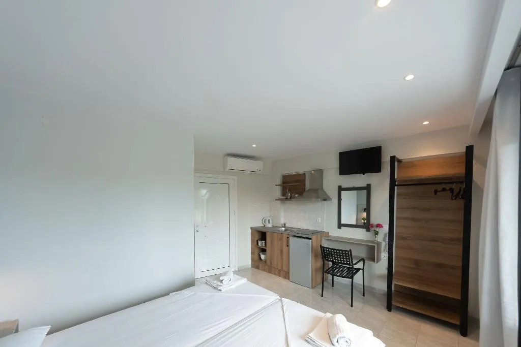 DOUBLE WITH VIEWS Room, Nikos Villas, Corfu