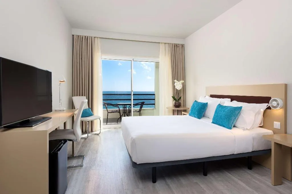 DOUBLE SEA VIEW Room, Tryp Lisboa Caparica Mar Hotel, Lisbon