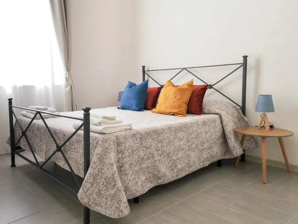 DOUBLE CLASSIC SEA VIEW Room, BandB Civico 13, Naples