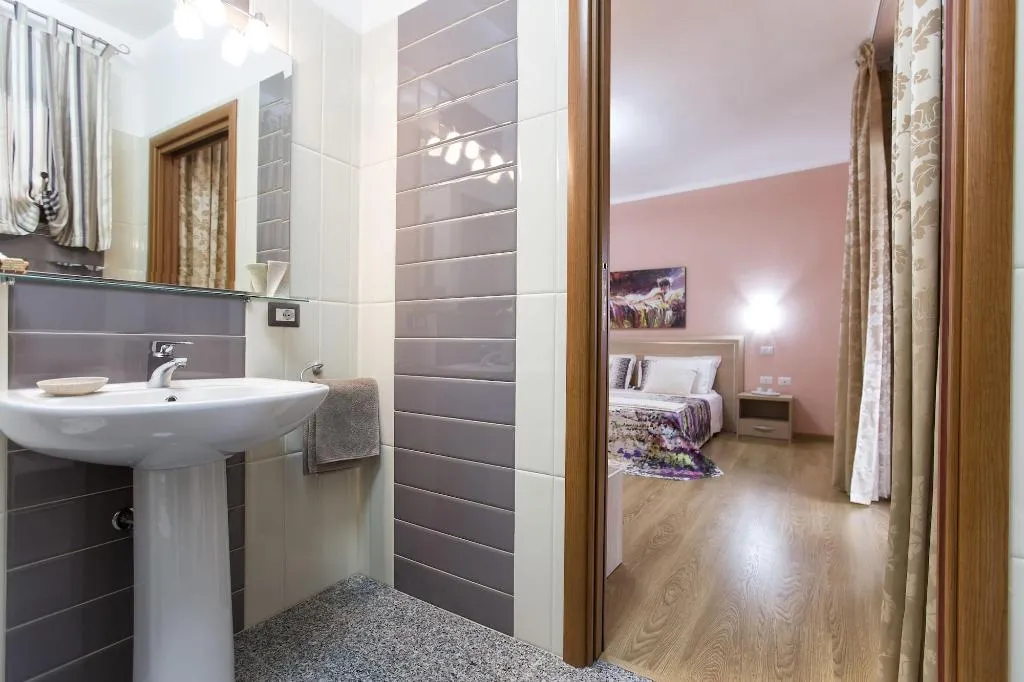 Room, Il Sole, Cagliari